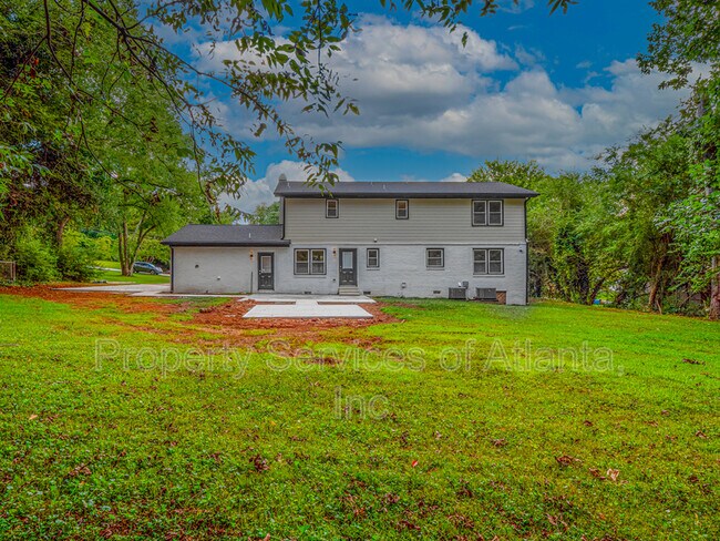 Building Photo - 4505 Myrtle Hill Rd NE