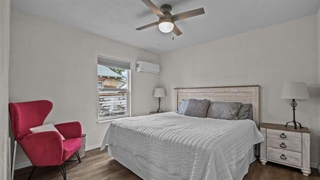 Building Photo - 334 Belford Ave