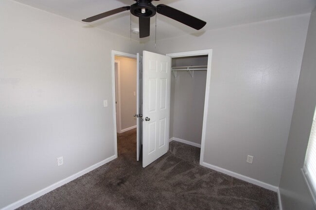 Building Photo - Revitalized 3 Bed 1 Bath Ranch