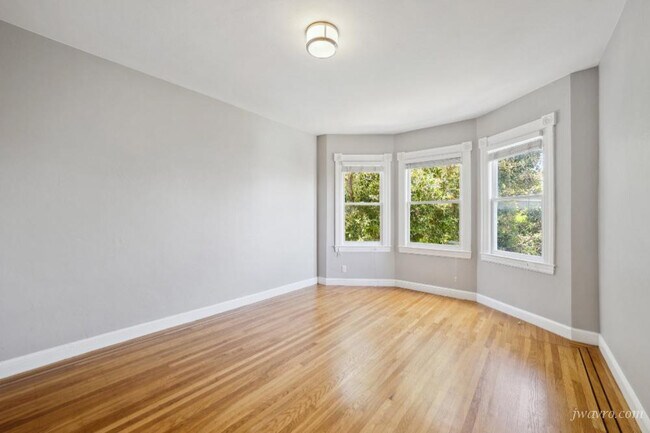 Building Photo - 1502 Sanchez St