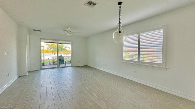 Building Photo - 43773 Sparrow Dr
