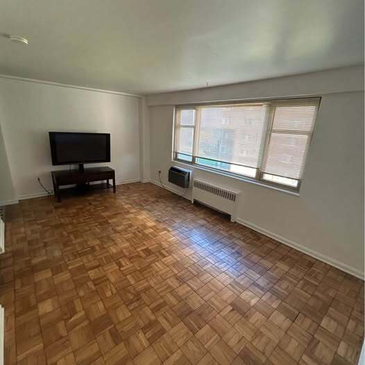 Building Photo - 11820 Edgewater Dr