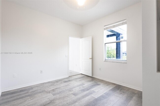 Building Photo - 1631 Open Field Loop