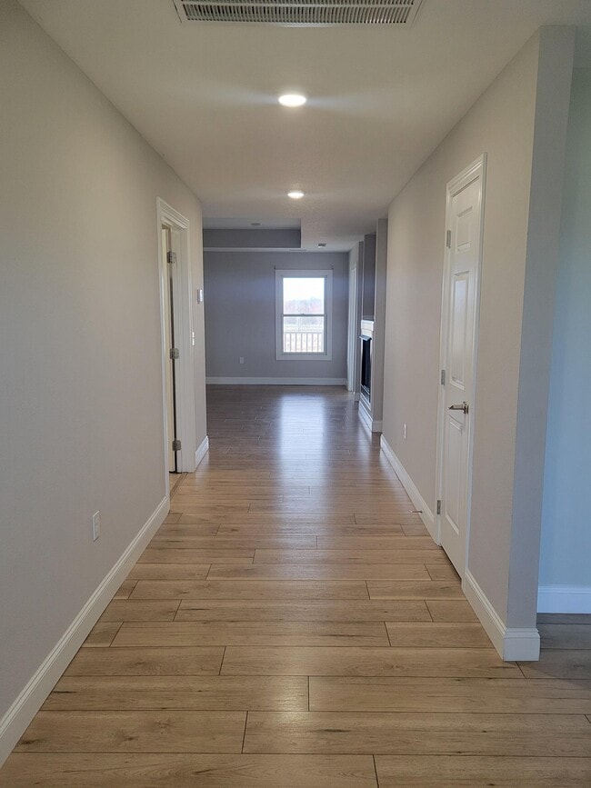 Building Photo - 2707 Cook Rd