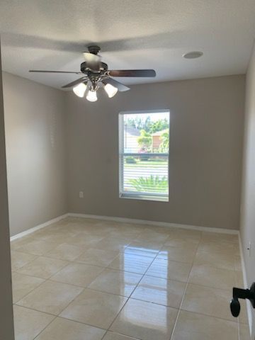 Building Photo - 9975 Bishop Creek Way