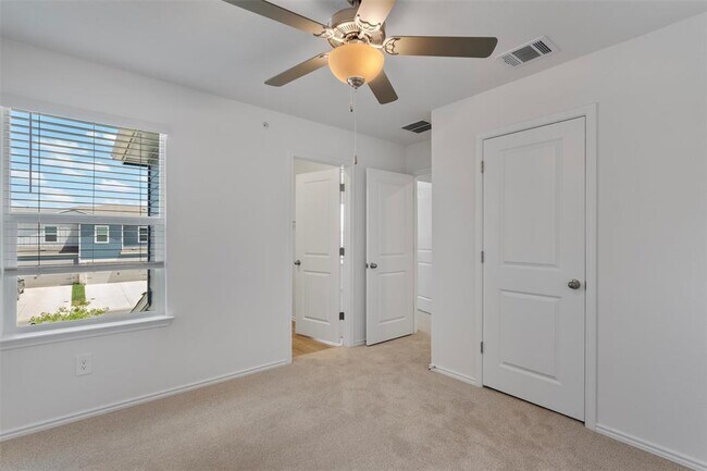 Building Photo - 164 Cinnabar Ln