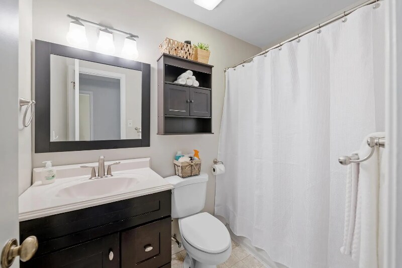 Building Photo - 1748 Moonstone Dr