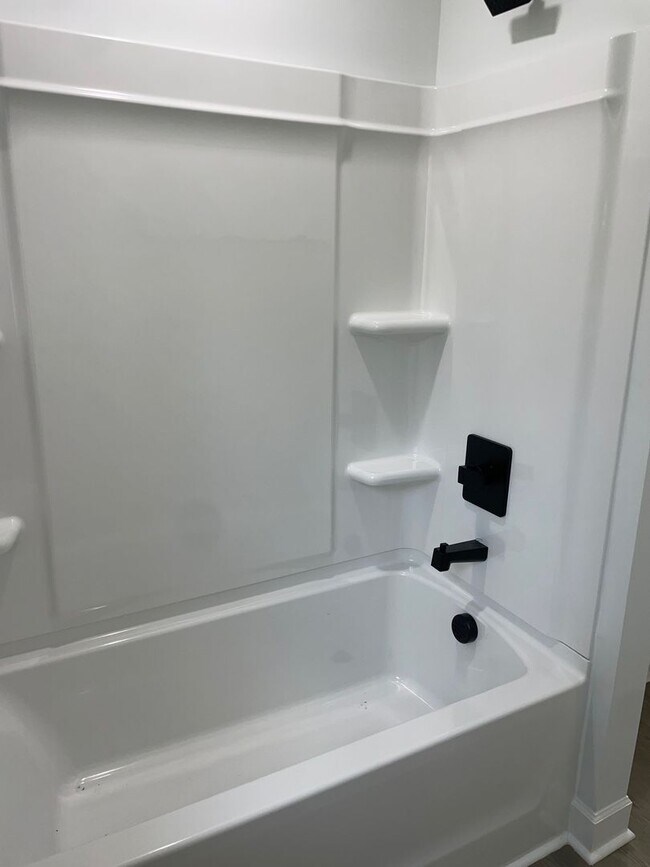 Building Photo - NEWLY REMODLED 3 BED, 2 BATH BRICK HOME LOCATED IN ASHEBORO! $1,750 RENT $1,750 DEPOSIT