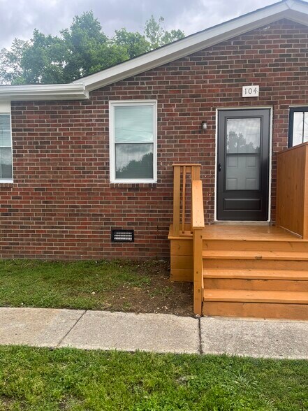 Building Photo - 104 Tuckahoe Square E