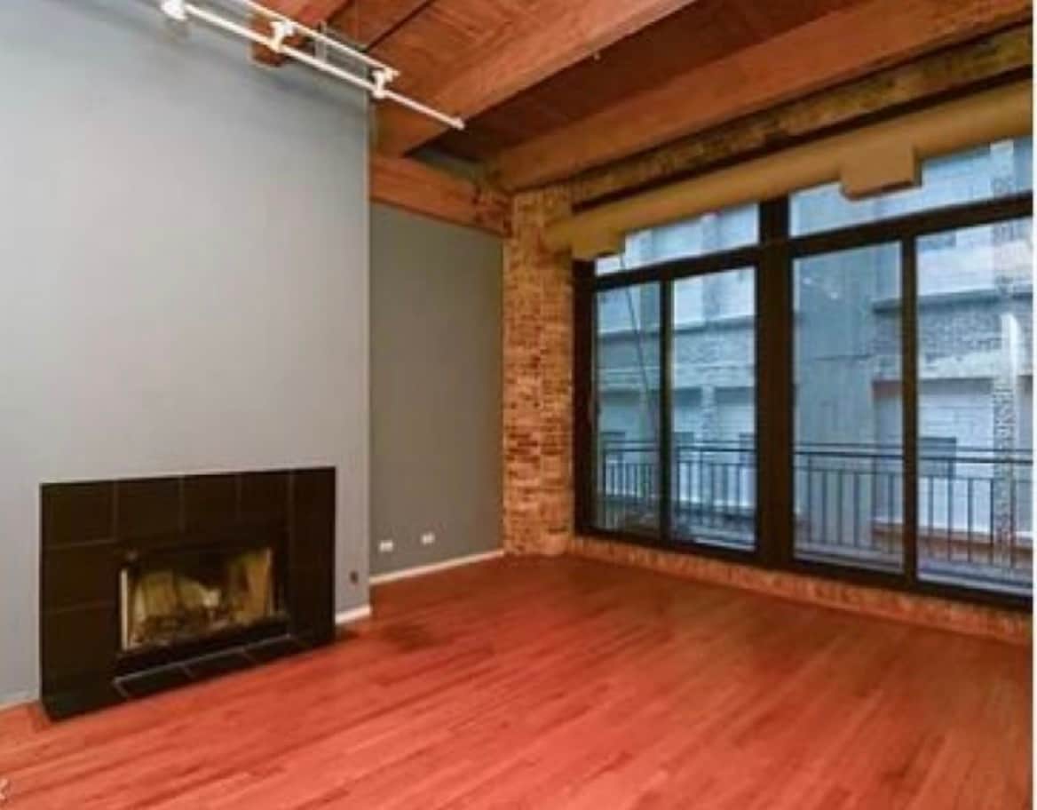 Building Photo - 375 W Erie St