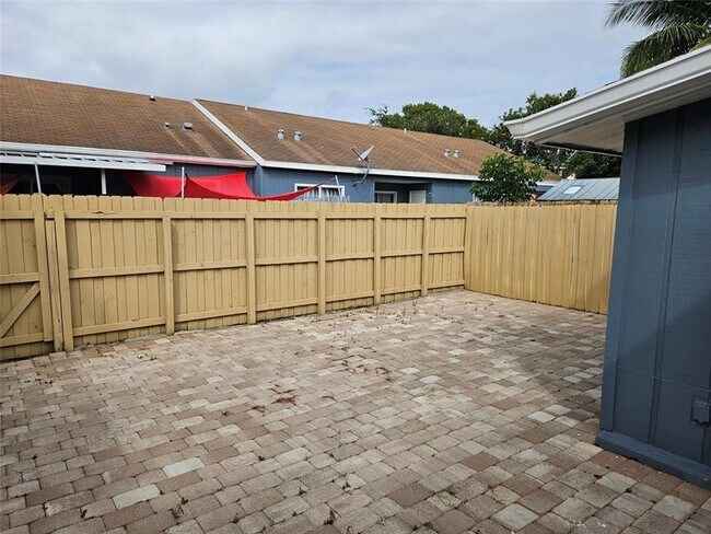 Building Photo - 4729 NW 4th Terrace