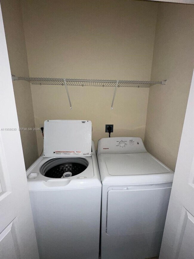 Building Photo - 3393 W 90th St