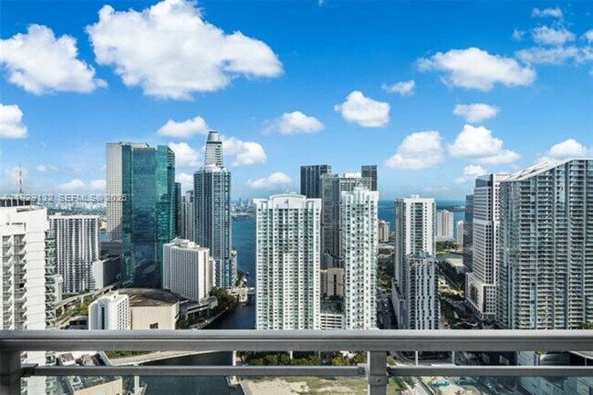 Building Photo - 92 SW 3rd St