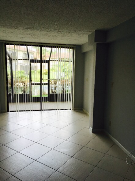 Building Photo - 1952 Laughing Gull Ln