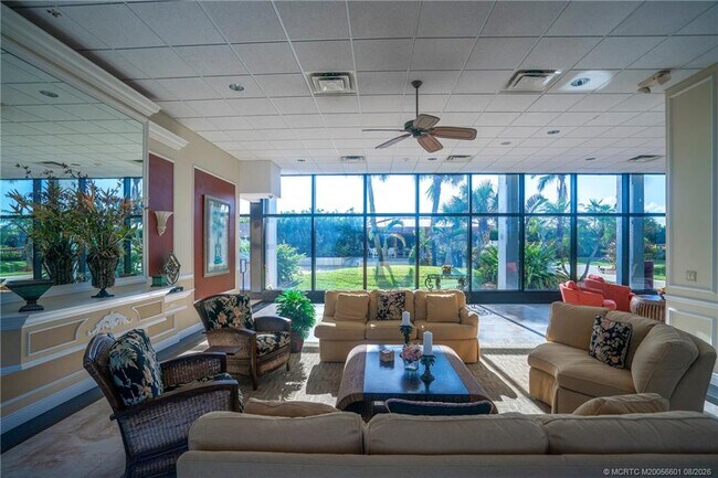 Building Photo - 10410 S Ocean Dr