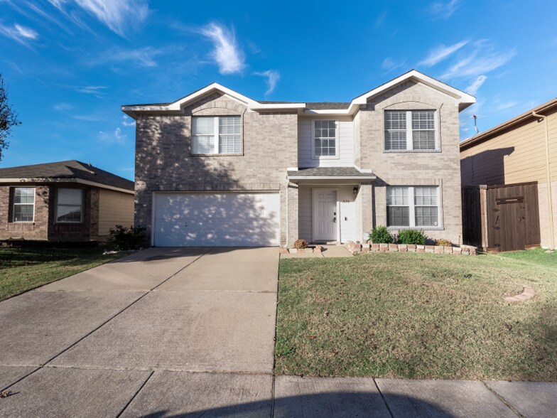 Primary Photo - 1606 Willow Way