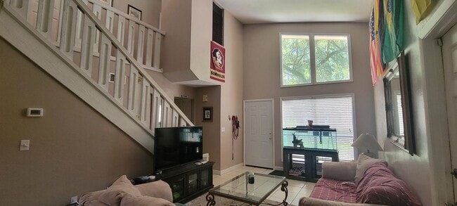 Building Photo - 3BR/2BA Home with Bonus/Game Room in Quiet Residential Neighborhood