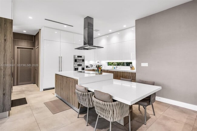 Building Photo - 285 W Mashta Dr