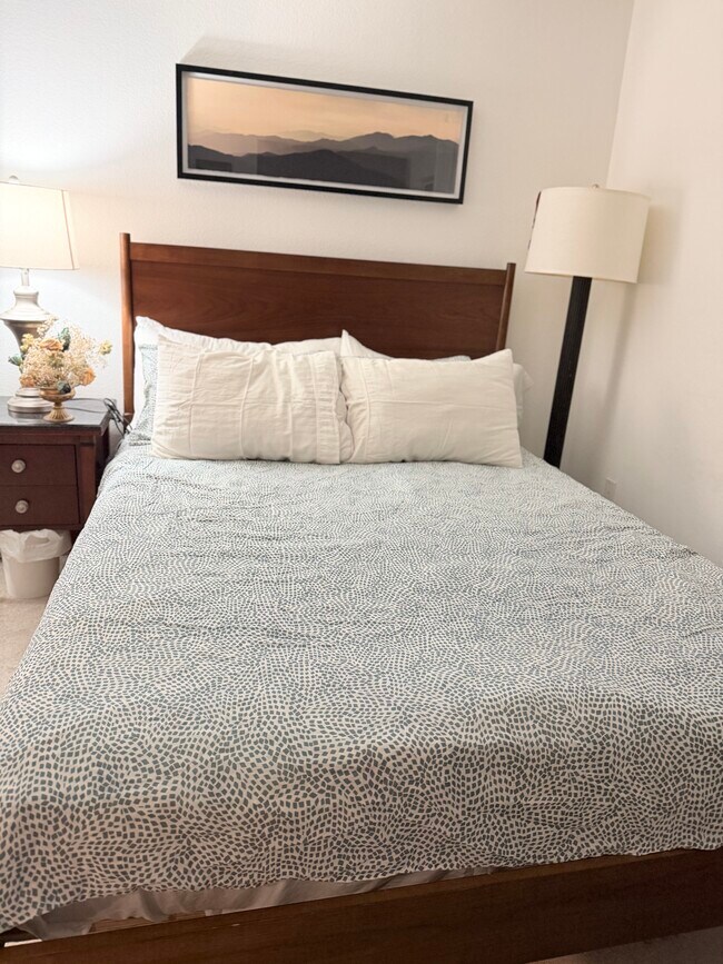 Building Photo - Grazia Way