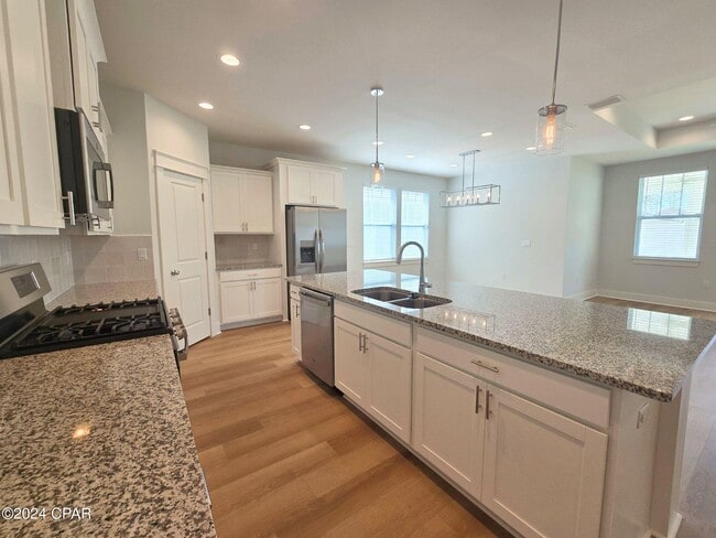 Building Photo - 427 Foxtail Wy