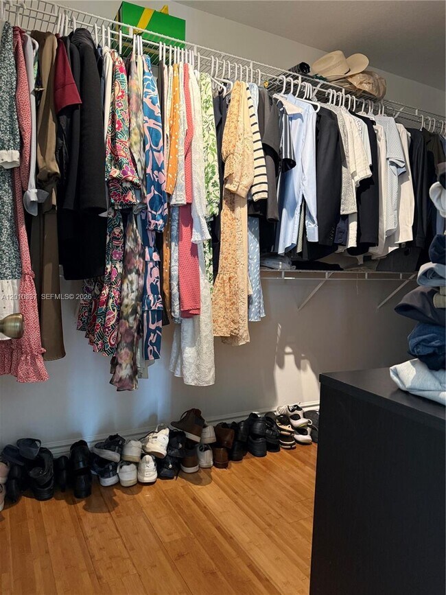 Building Photo - 1070 Capistrano