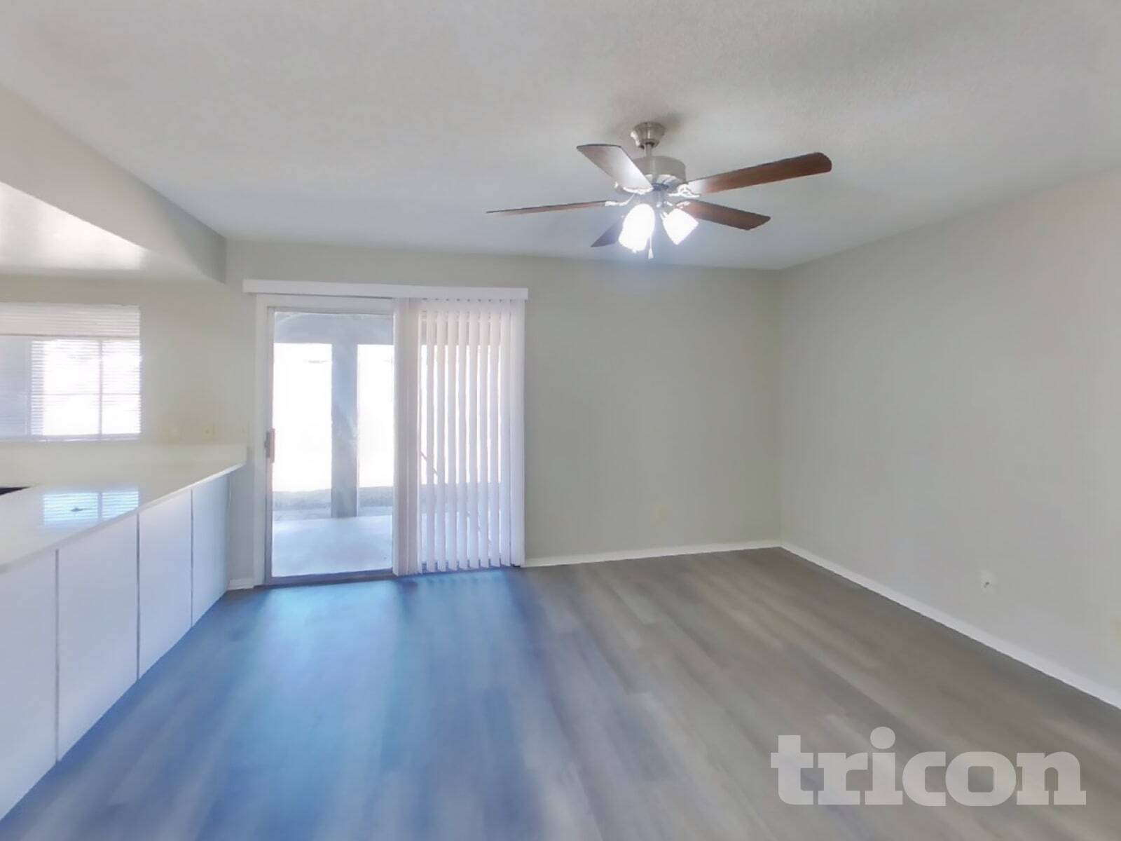 Building Photo - 10906 W Calle del Sol