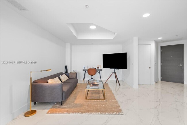Building Photo - 17111 Biscayne Blvd