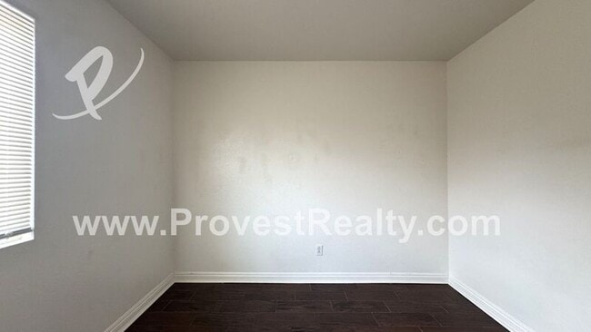 Building Photo - 15355 Lassen Dr