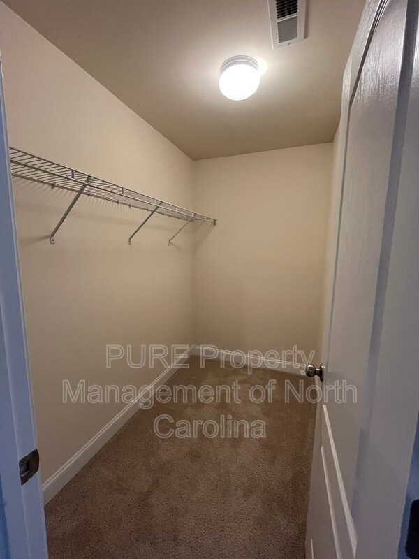 Building Photo - 5302 Tilley Manor Dr