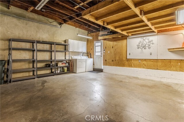 Building Photo - 4546 Bates Dr