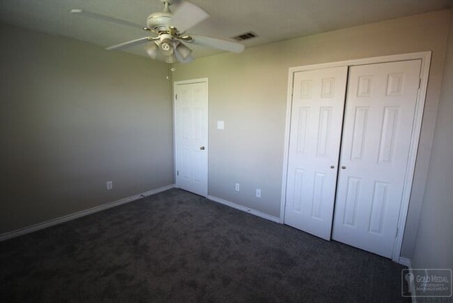 Building Photo - Lisa Lane Living – Simple, Smart & Ready for You!