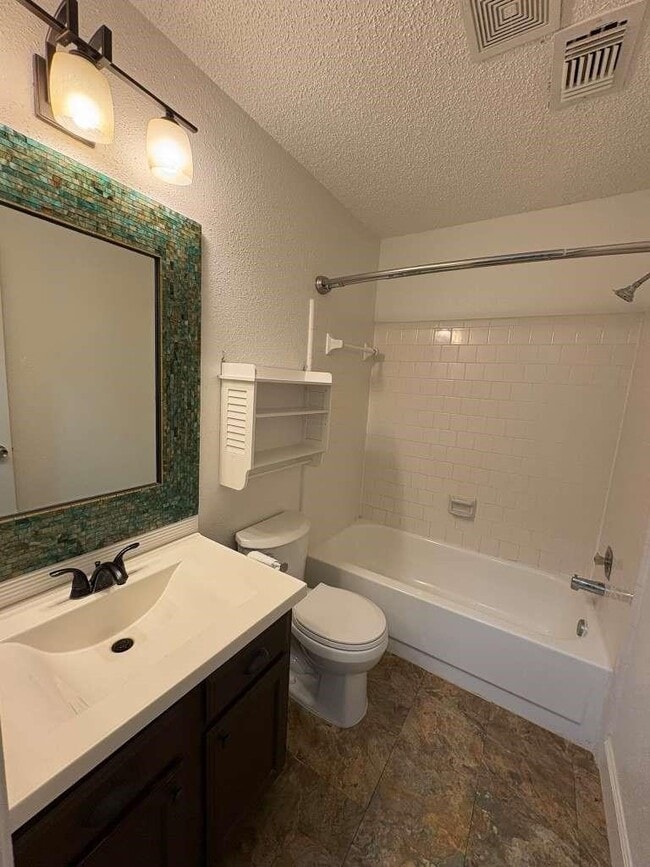 Building Photo - 4007 Issacks Way