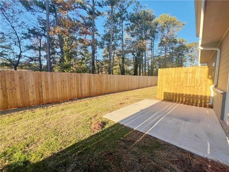 Building Photo - 5495 Rock Place Ct