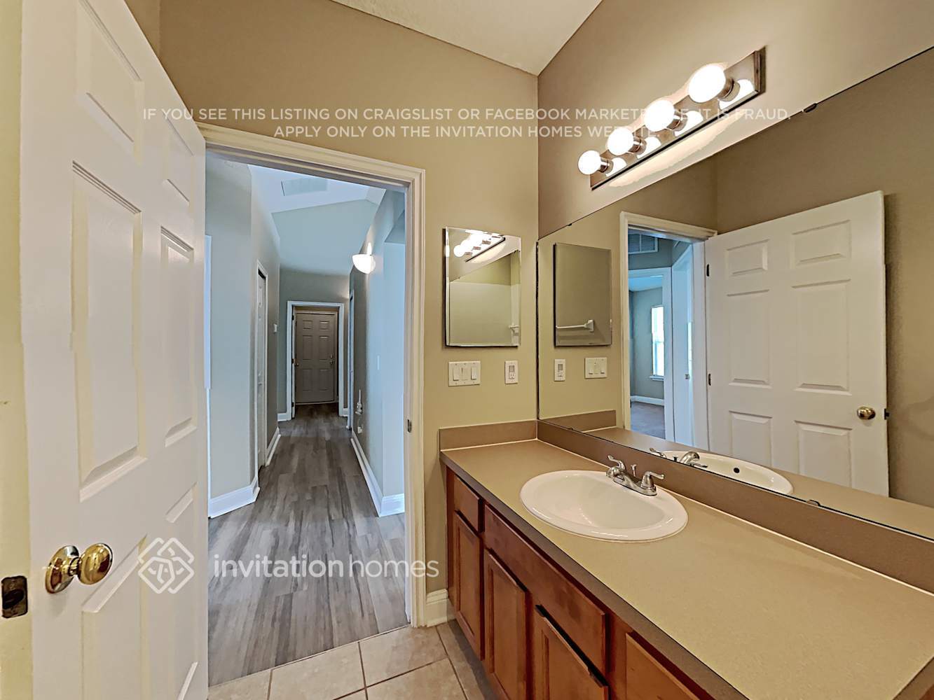 Building Photo - 1458 Canopy Oaks Dr