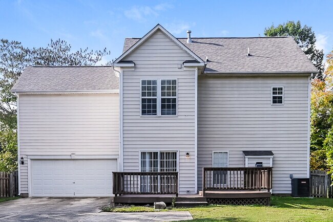 Building Photo - 9740 Faires Farm Rd