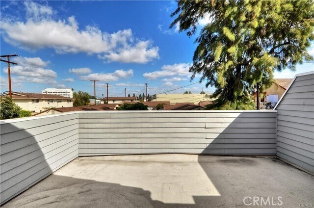 Building Photo - 10411 W Garden Grove Blvd