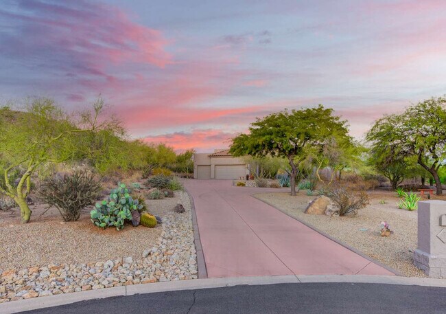 Building Photo - 7970 E Las Piedras Way