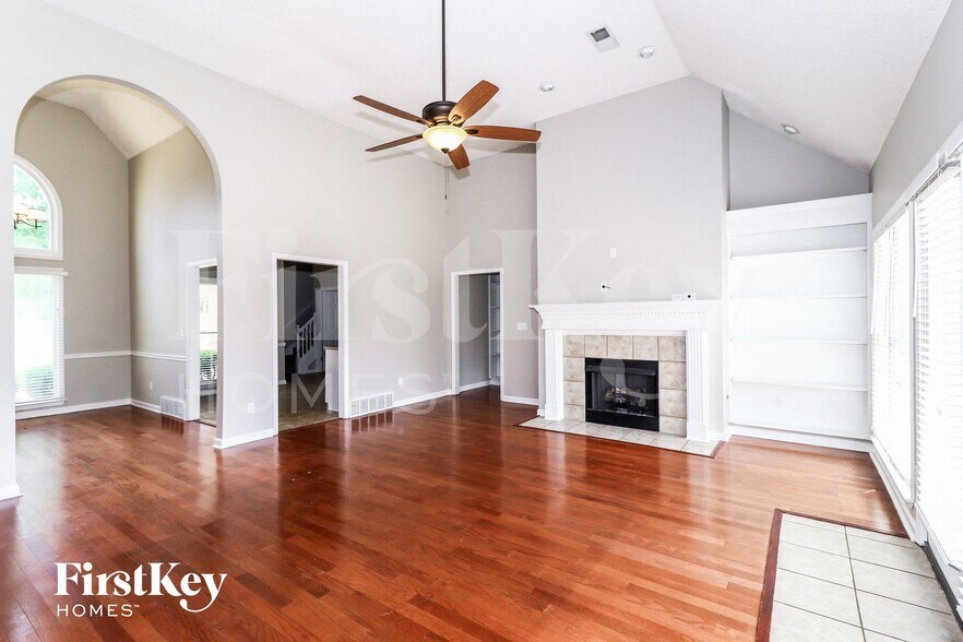 Building Photo - 1071 Mossy Knoll Dr