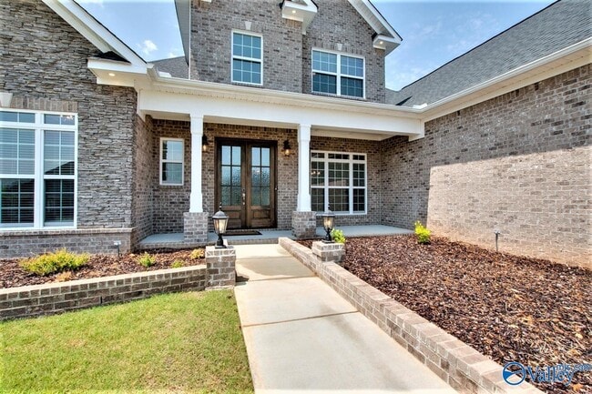 Building Photo - 330 Merrydale Dr