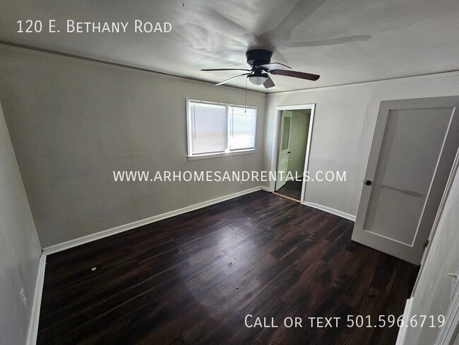 Building Photo - 120 E Bethany Rd