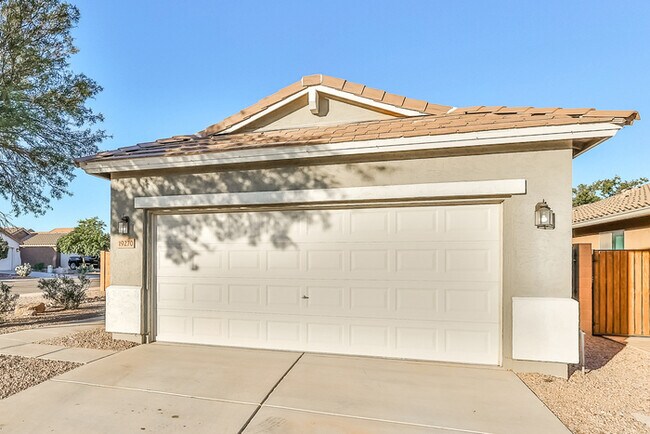 Building Photo - Come view this charming home