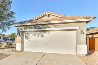 Building Photo - Come view this charming home