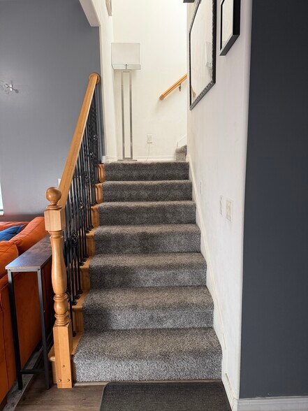 Building Photo - 70 N Main St