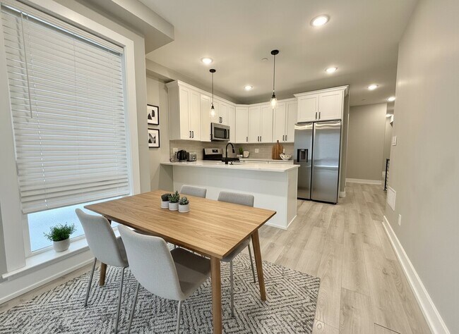 Building Photo - 809 N 17th St