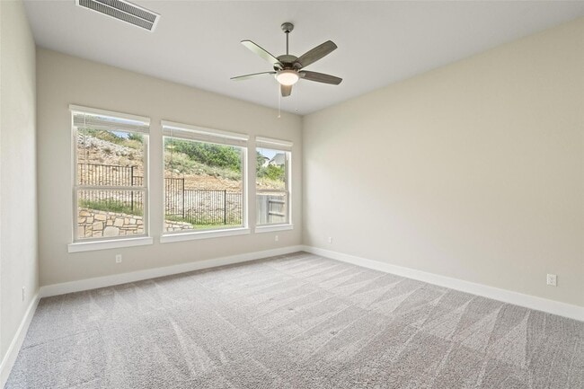 Building Photo - 336 Saturnia Dr