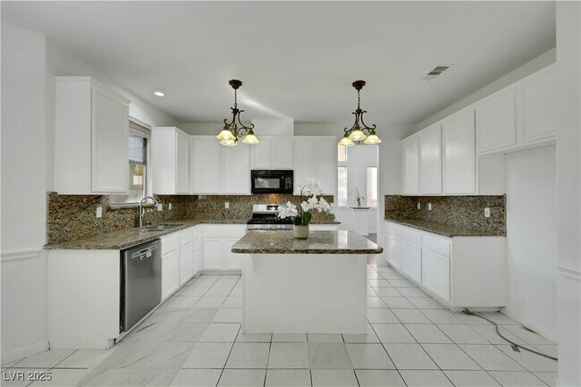 Building Photo - 249 Gentle Springs Dr