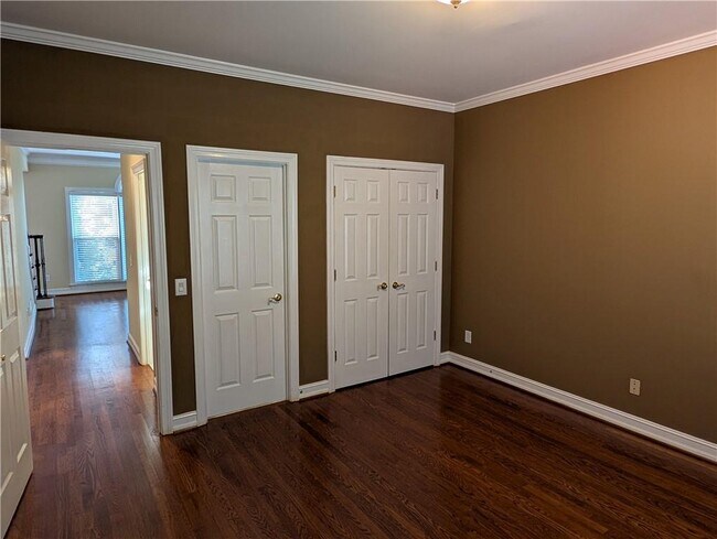 Building Photo - 4492 Chattahoochee Plantation Dr SE