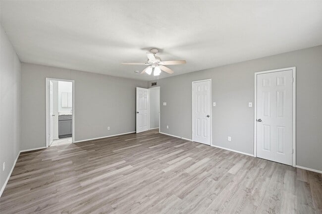 Building Photo - 2102 Lewis Trail