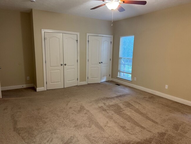 Building Photo - Great 4BR home near Brentwood