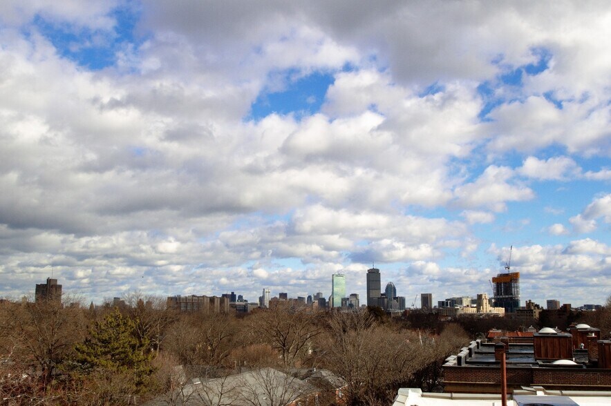 Building Photo - 74 Browne St